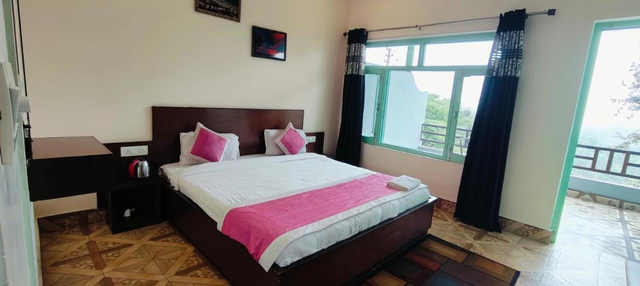 Rudra Retreat Hotel Hawalbagh Kamer foto