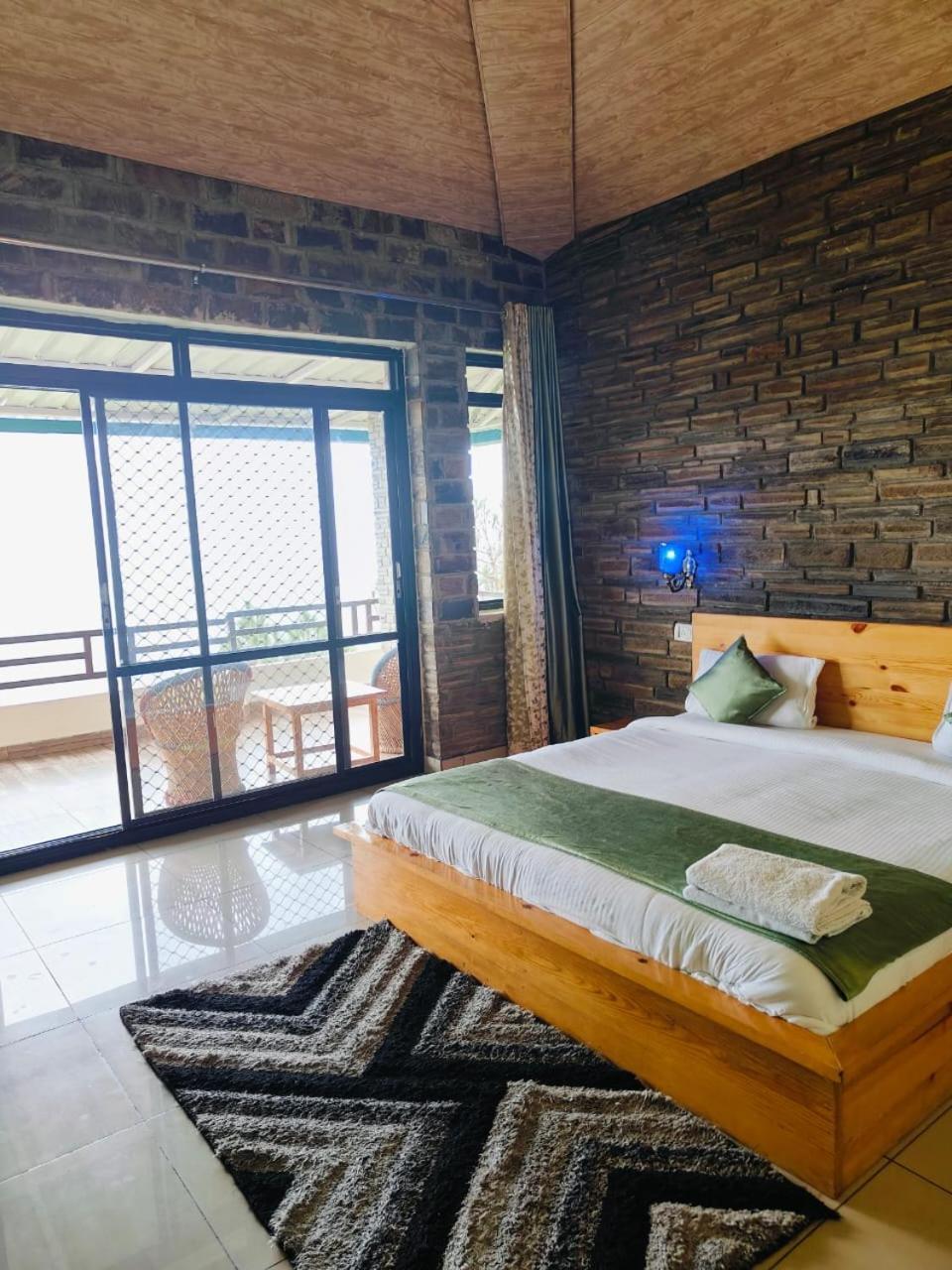 Rudra Retreat Hotel Hawalbagh Kamer foto